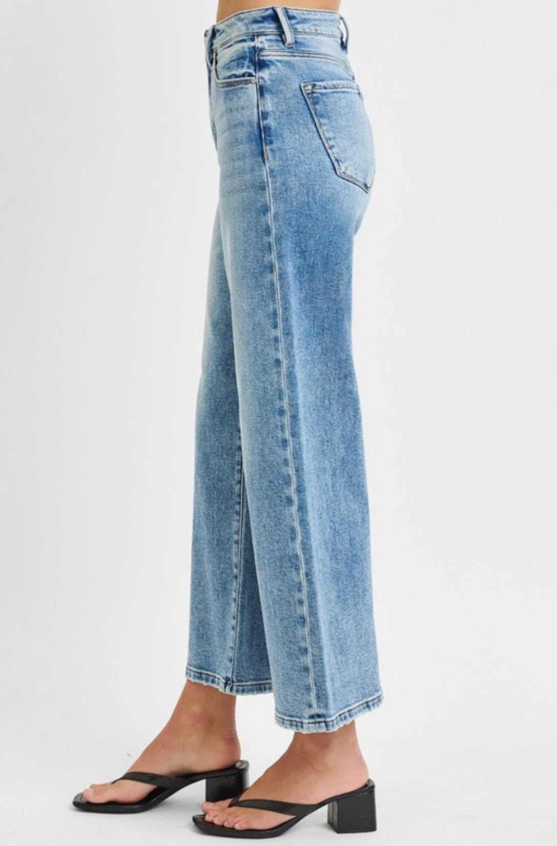 Simply Cropped Jean by Risen