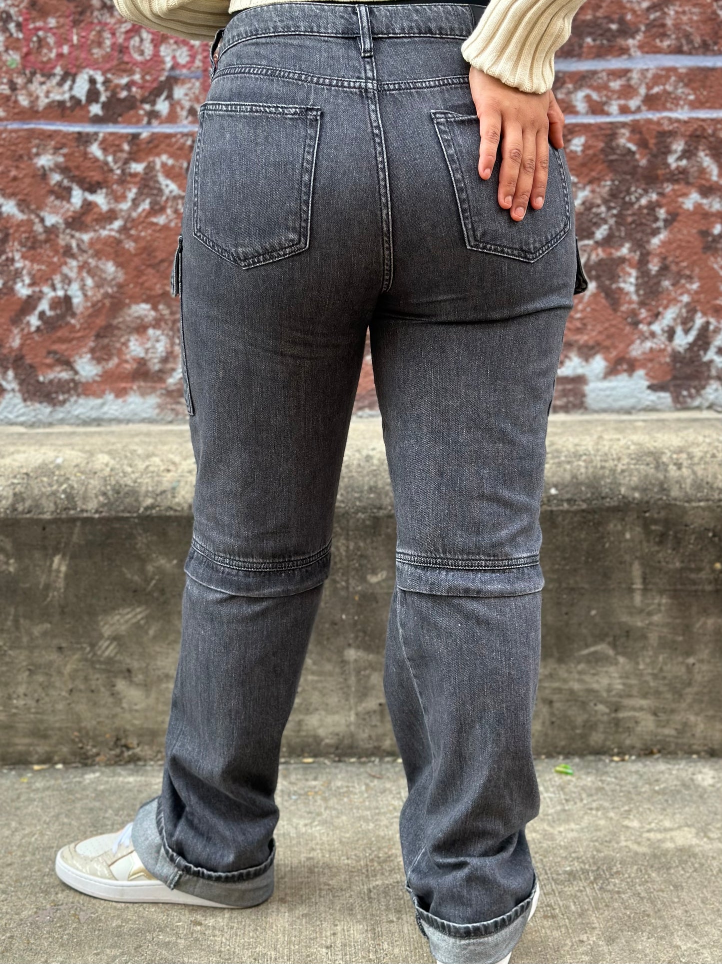 Hidden Tracey Cargo Jean in charcoal