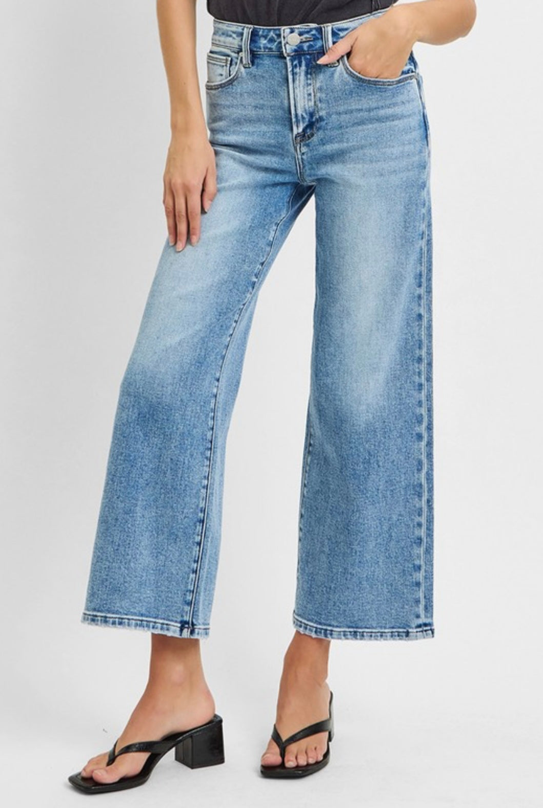 Simply Cropped Jean by Risen