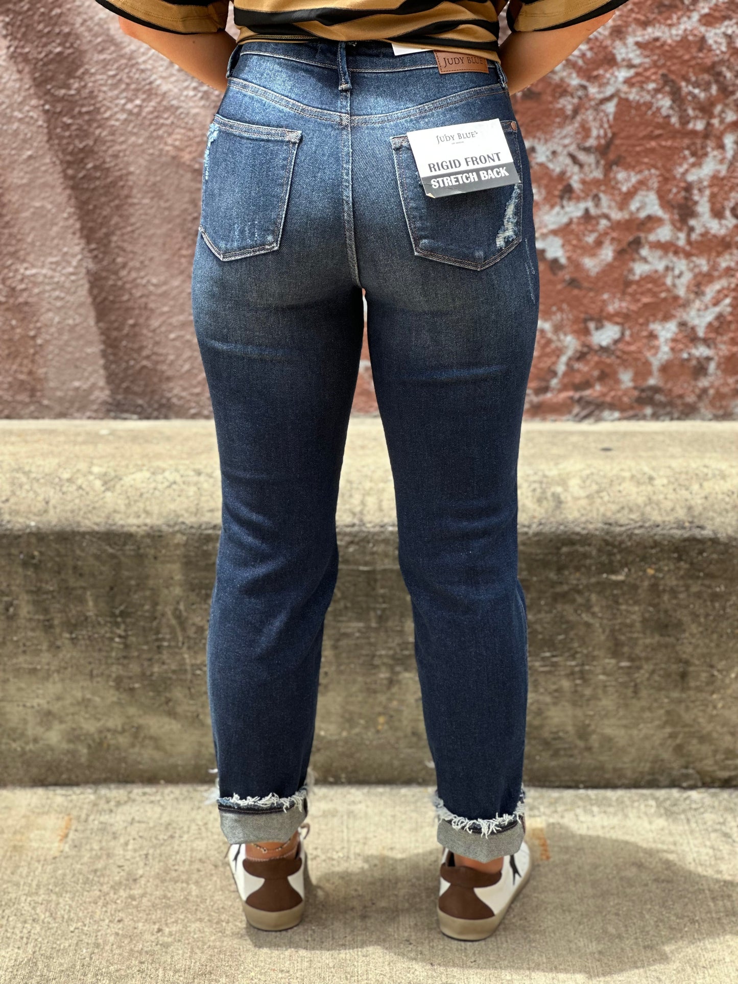 Judy Blue Nova Distressed Straight Jean