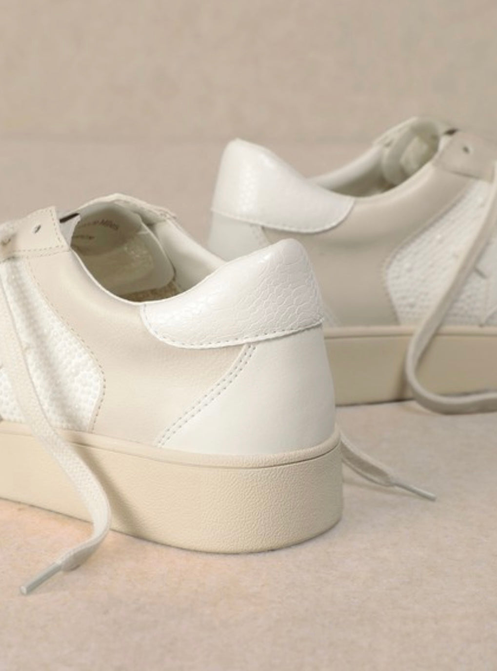 Just Juniper Sneaker