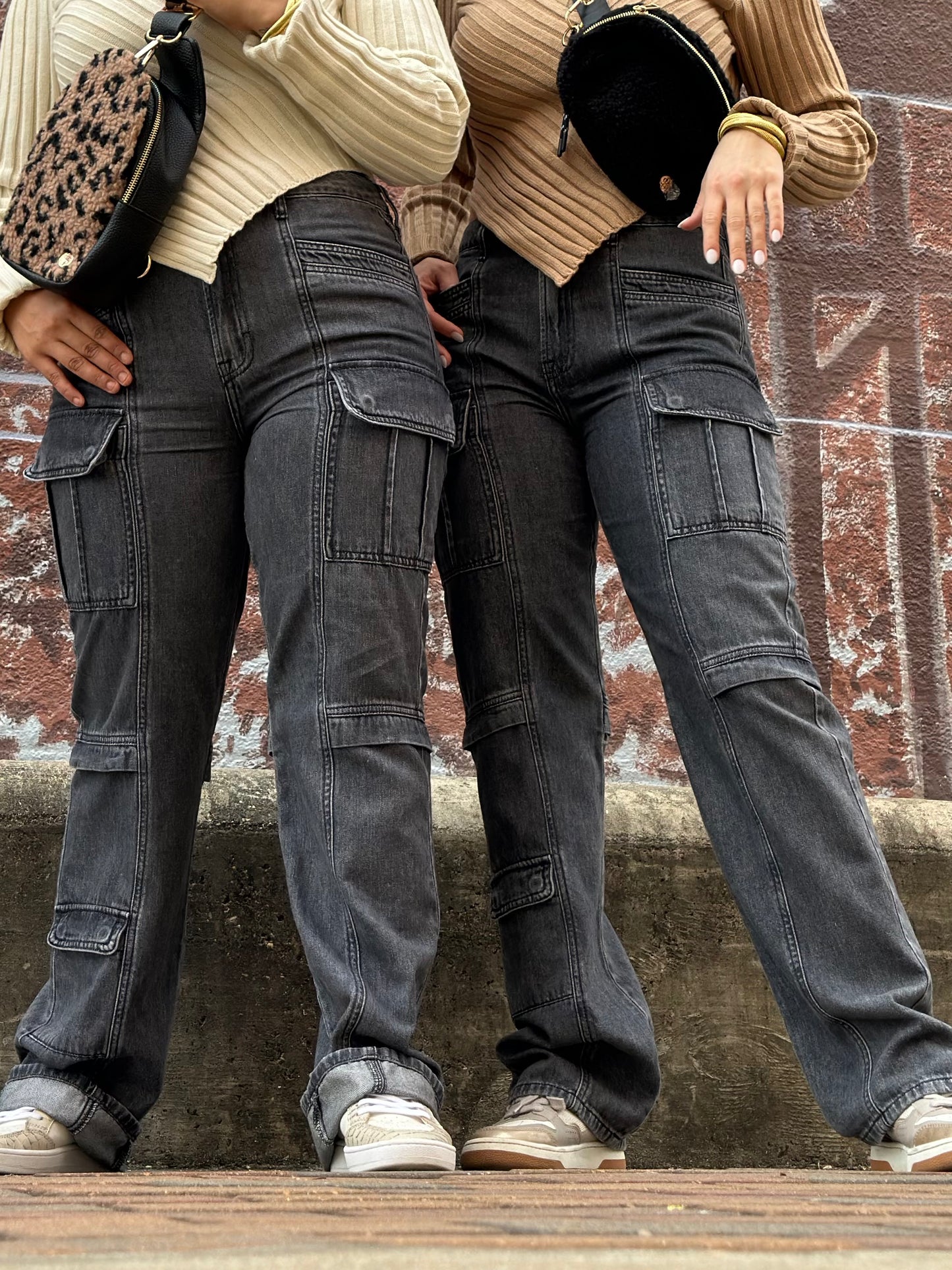 Hidden Tracey Cargo Jean in charcoal