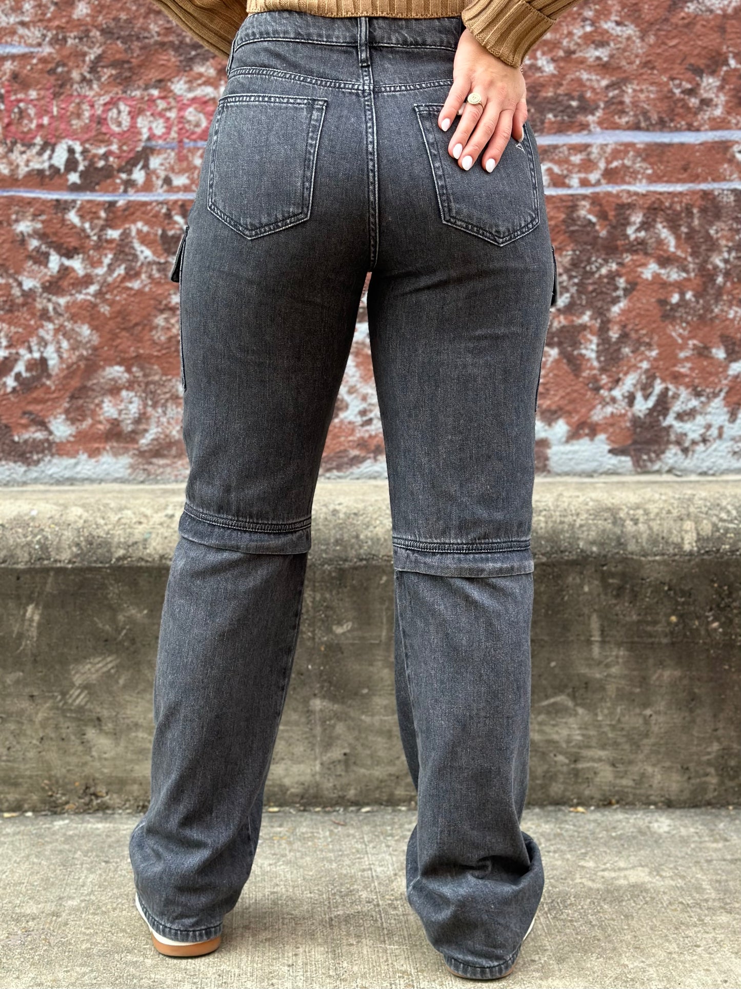Hidden Tracey Cargo Jean in charcoal