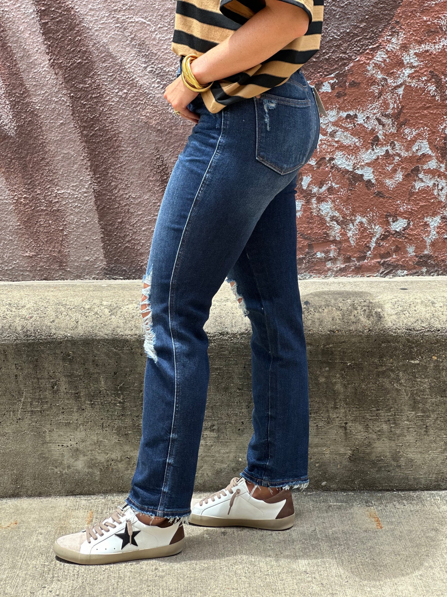 Judy Blue Nova Distressed Straight Jean