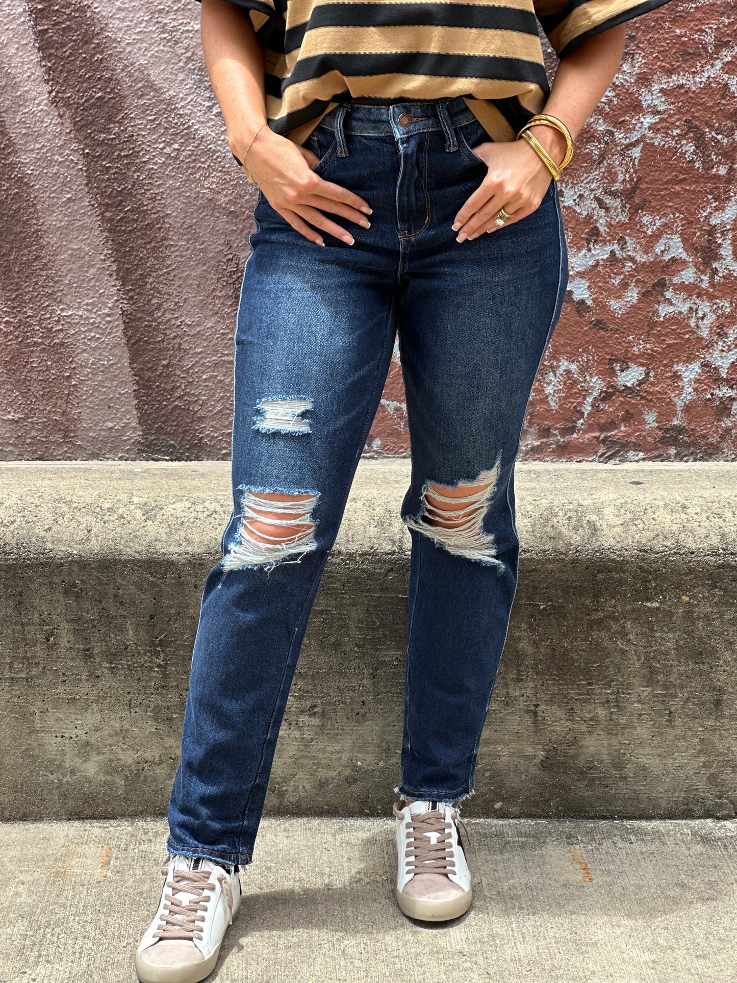 Judy Blue Nova Distressed Straight Jean