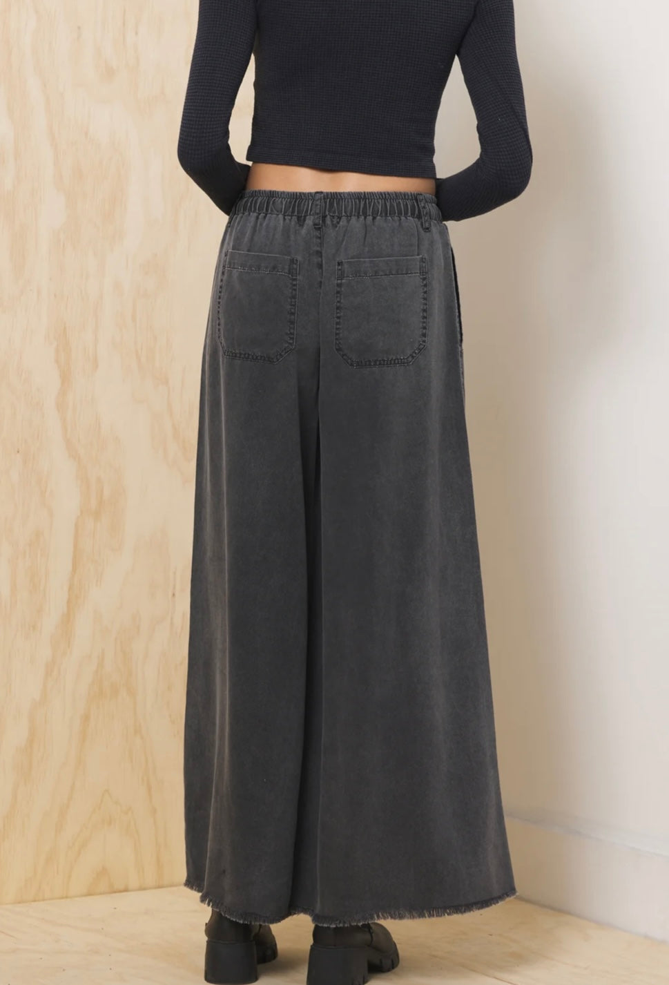 Vintage Havana Drawstring Pant in Charcoal