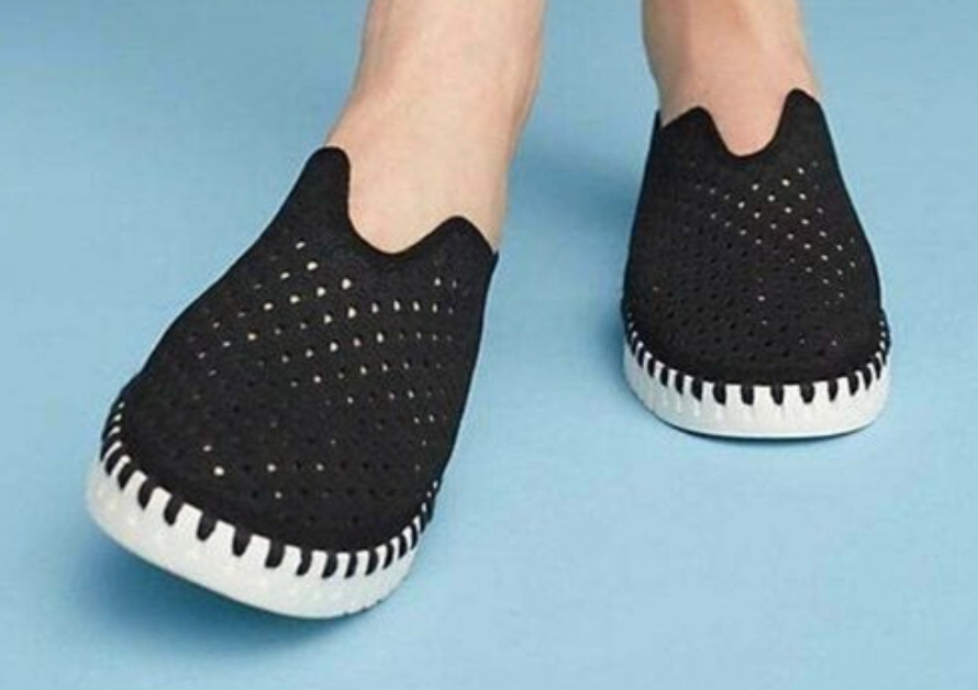 Isle Jackson Slip On Sneaker in Black