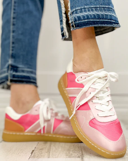 Mia Vista Sneaker in Hot Pink