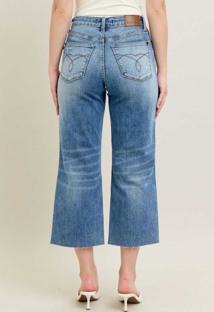 Judy Blue Remi Raw Hem Cropped Jean