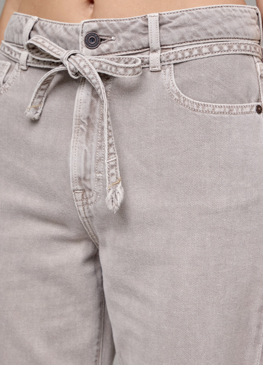 Hidden Enduring Ella Straight Jean