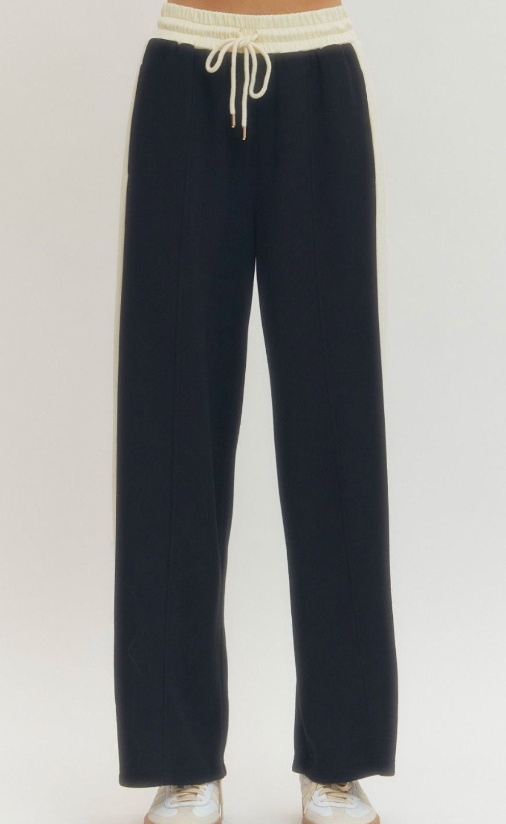 Set To Jet Pant Set in Navy