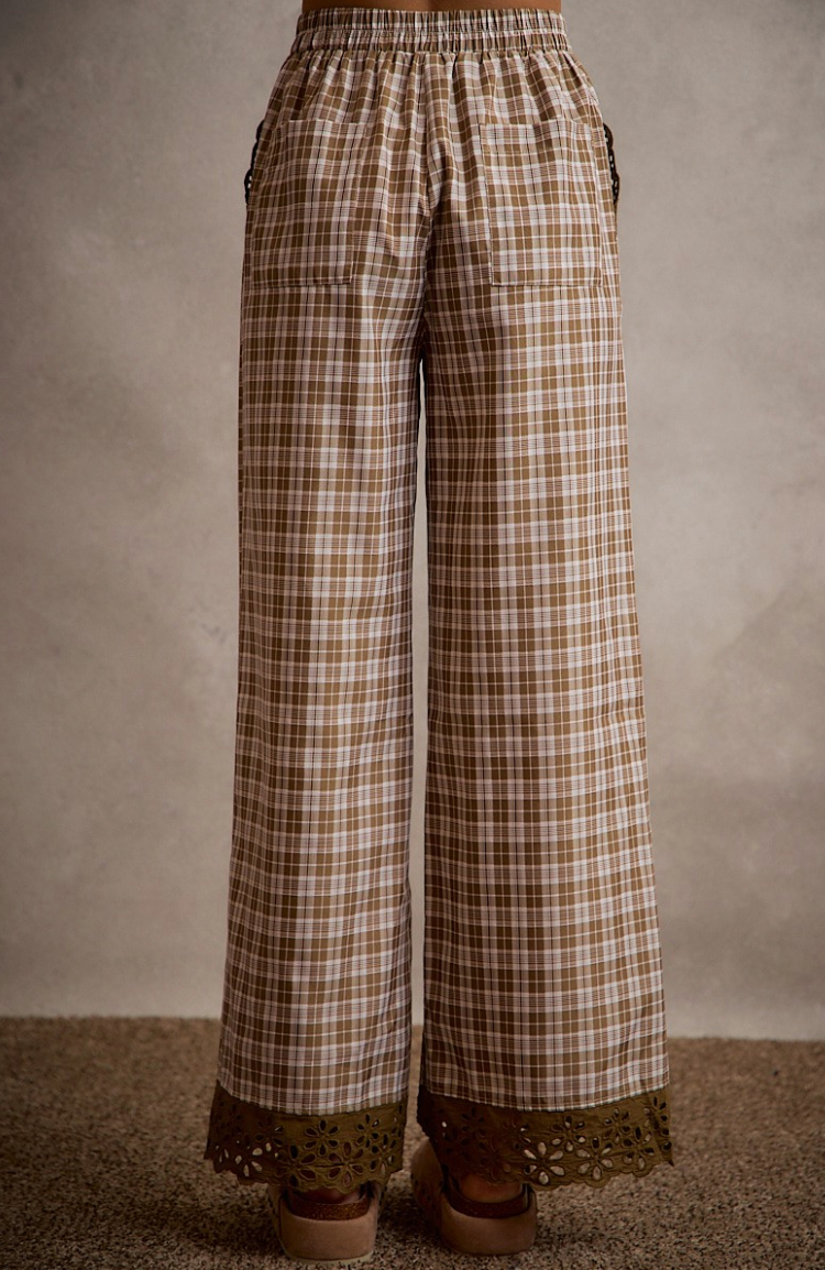 Delicately Plaid Pants with Lace Accent
