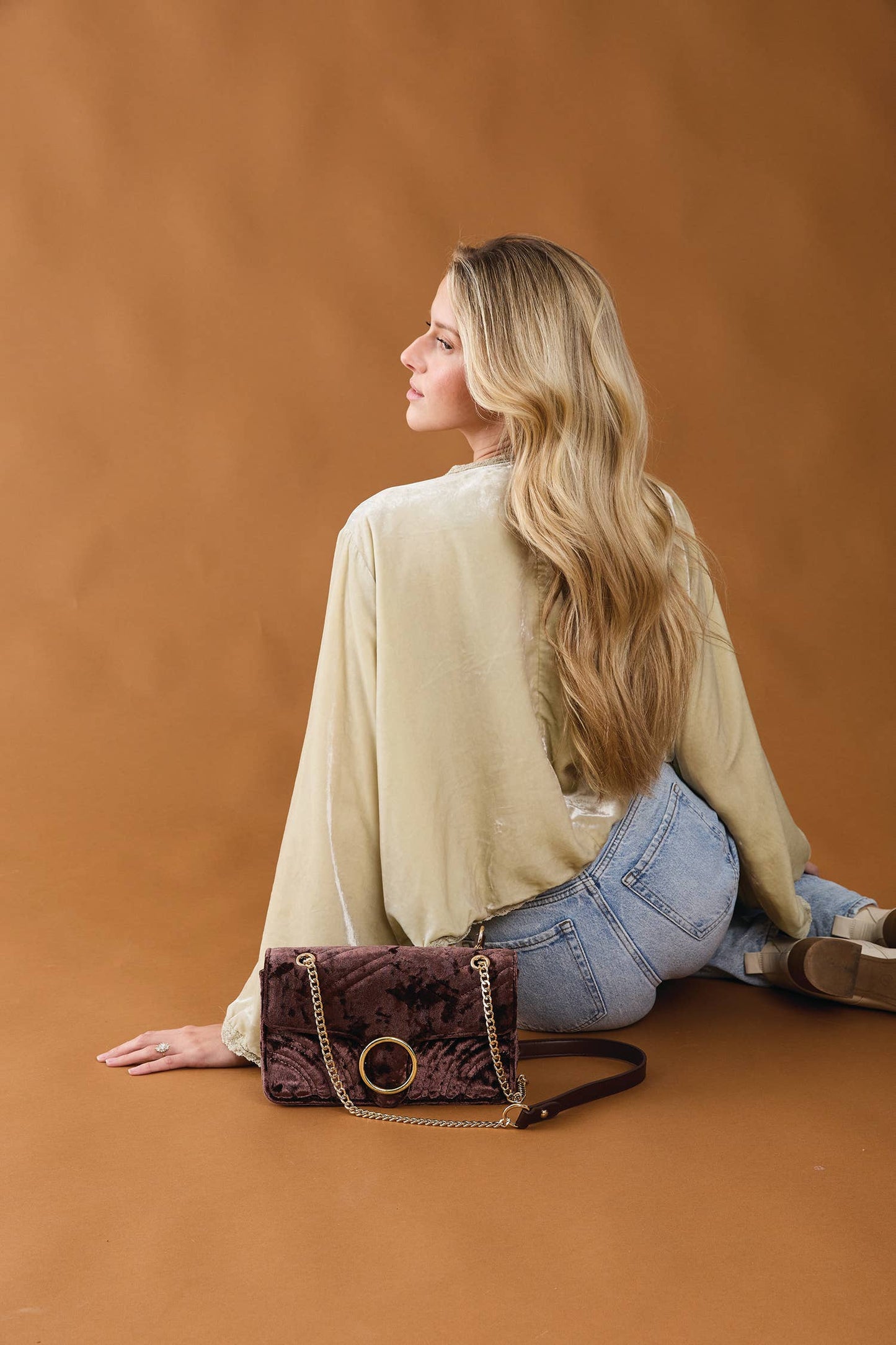 Edinburgh Soft Textured Crossbody Purse in Black