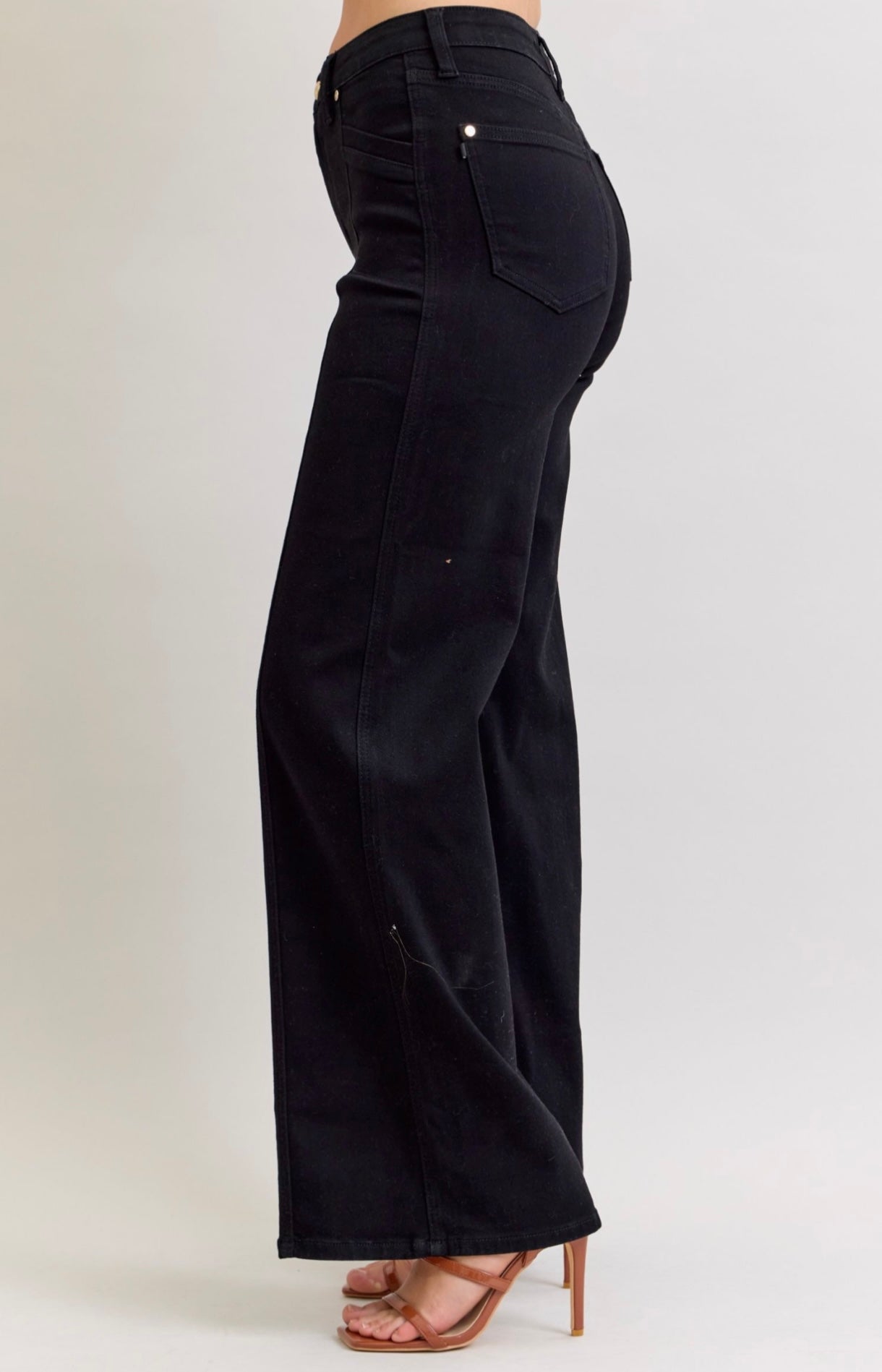 Judy Blue Layla Jean in Black