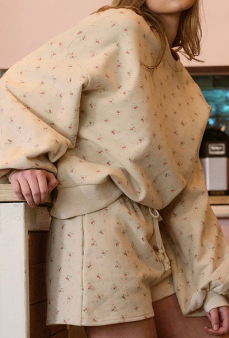 Delicately Floral Shorts Set