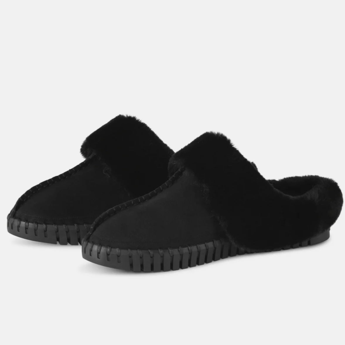 Isle Jacobsen Black Cozy Slipper