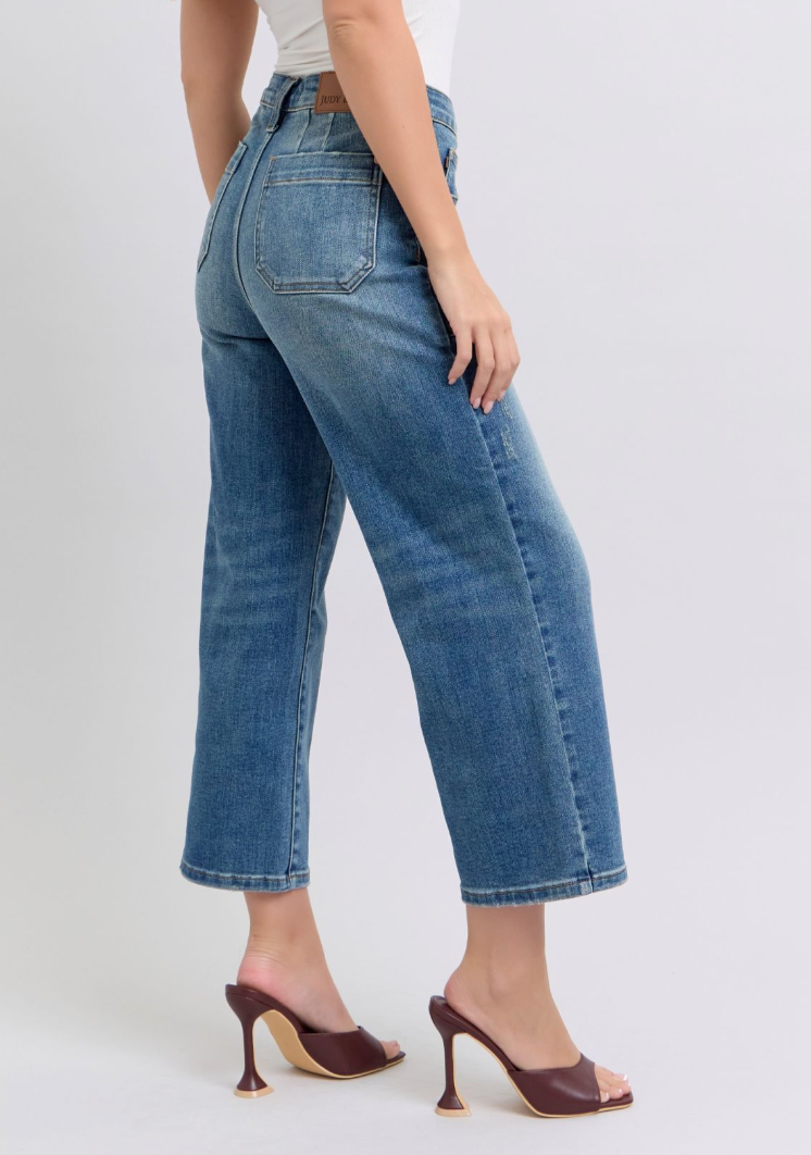 Judy Blue Utility Pocket Crop Jean