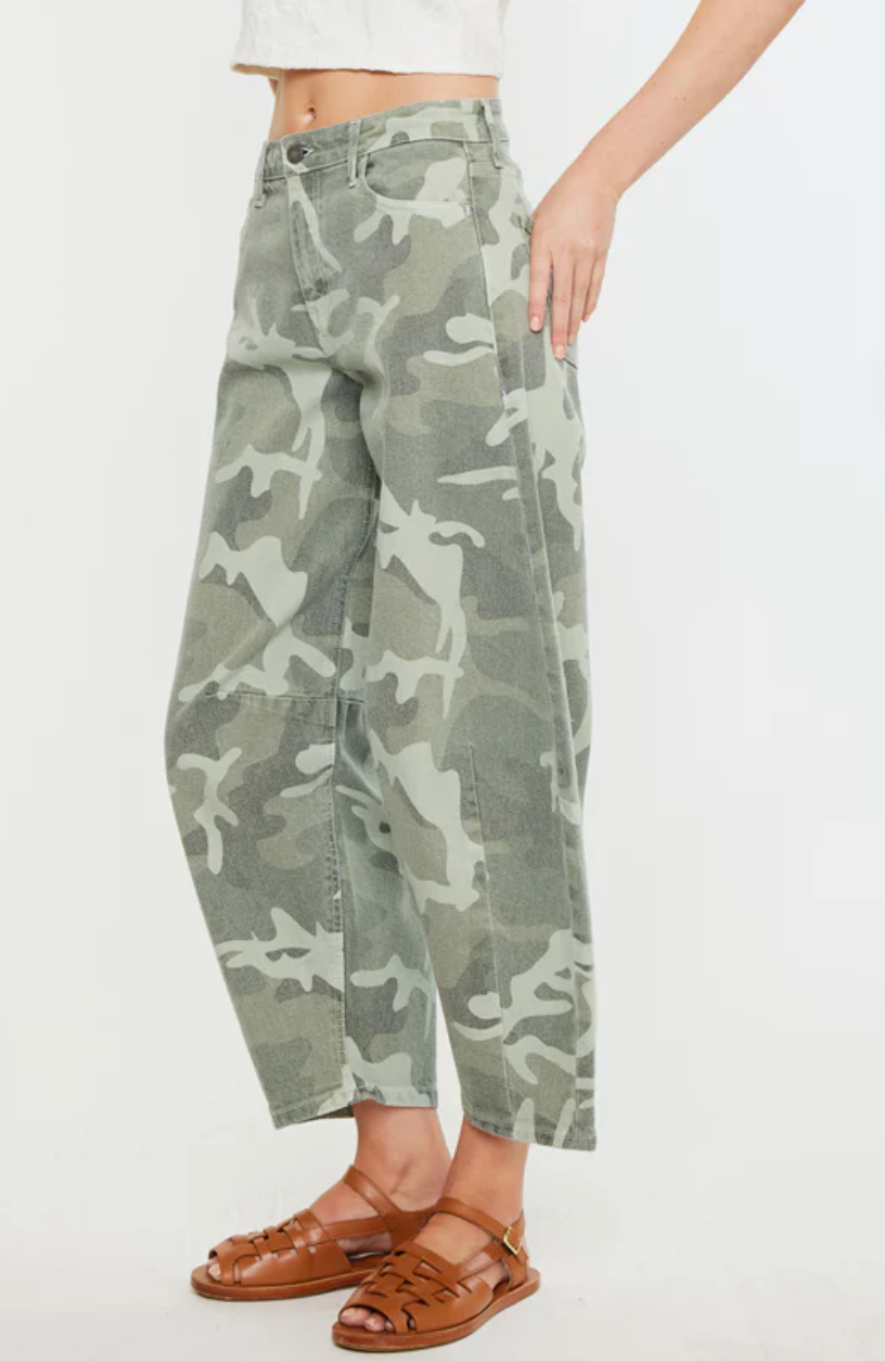 KanCan Camo Horseshoe Jean
