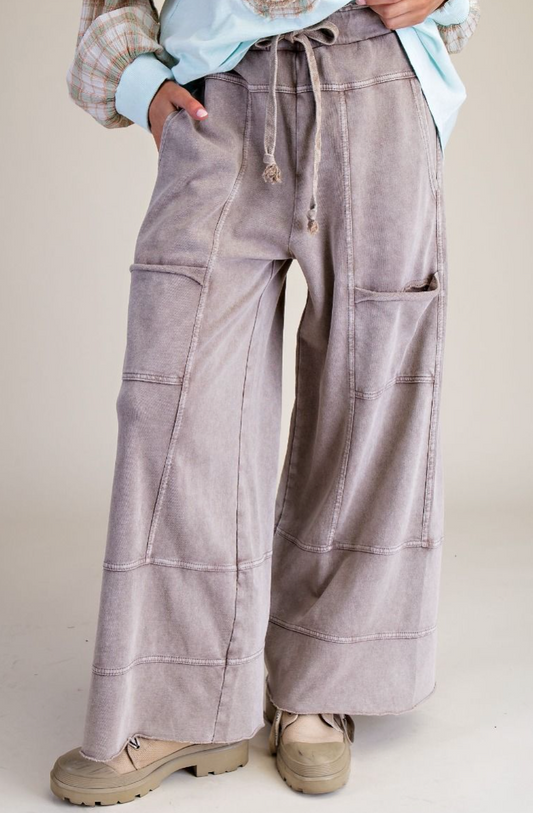 Keep It Casual Washed Pants in Mushroom