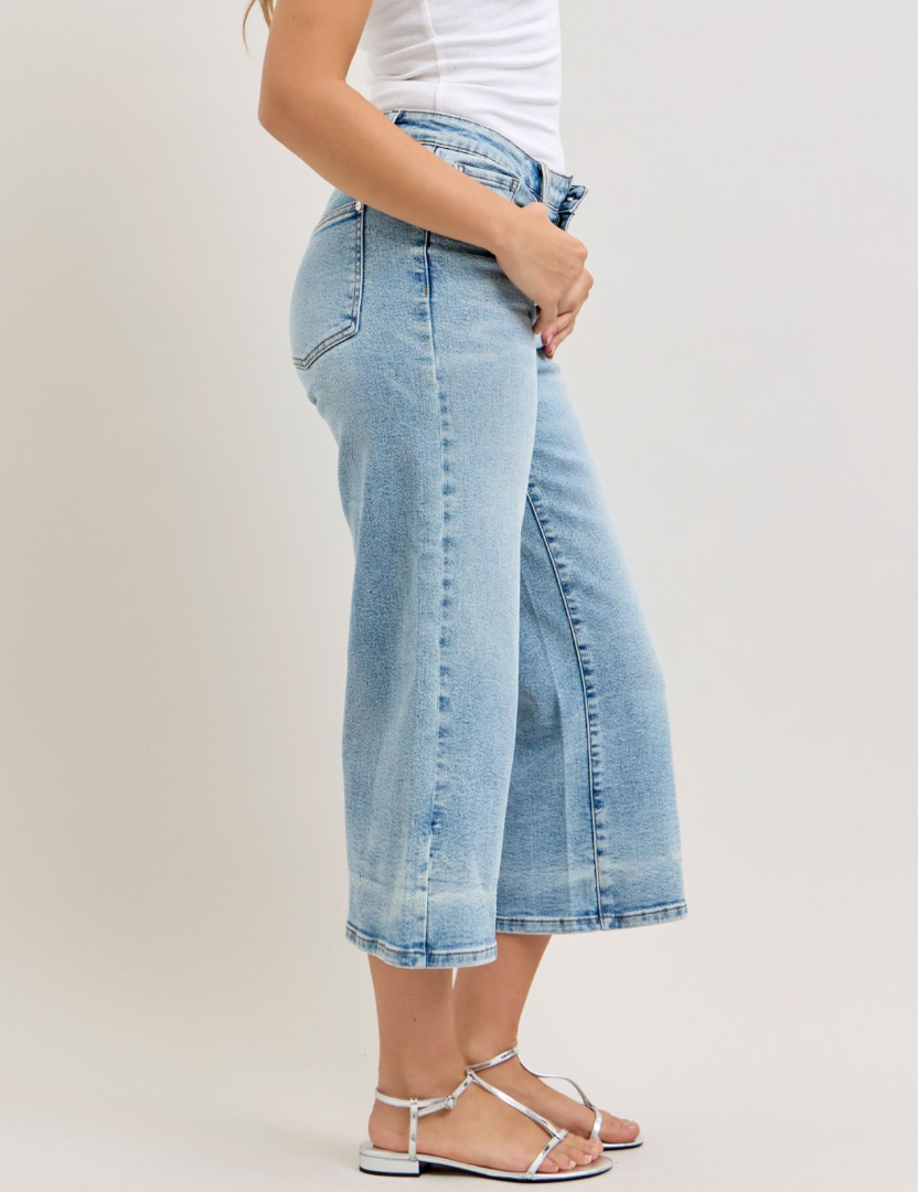 Judy Blue Kathryn Crop Jean