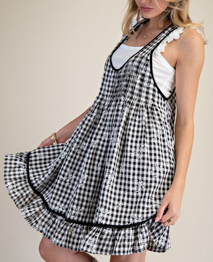 Cheerful Check Gingham Dress in Black