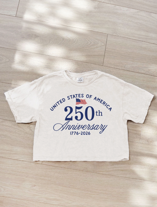 United States Of America 250th Anniversary Cropped Tee in Cream