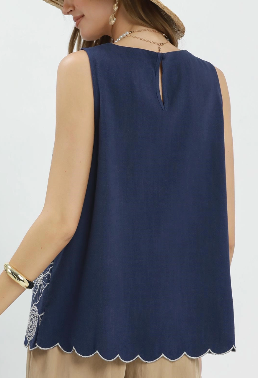Flower State of Mind Top in Navy