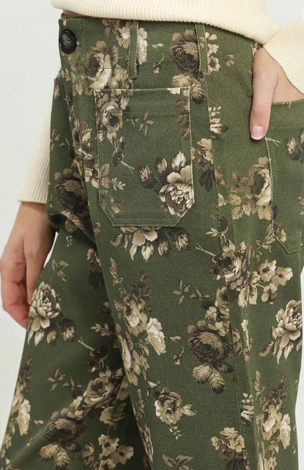 Fields of Flowers Pants in Olive