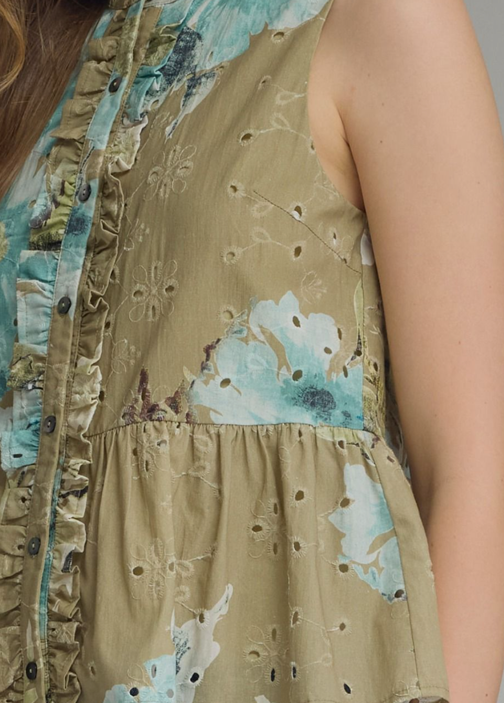 Field Of Grace Top in Olive
