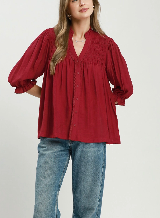 Holiday Happenings Top in Crimson