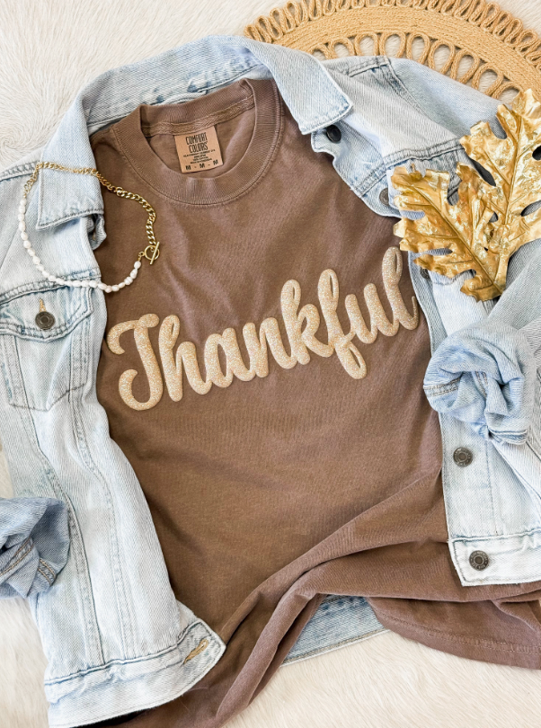 Thankful Tee in Vintage brown