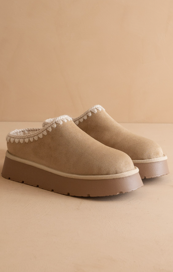 Cozy Brandi Platform Slide